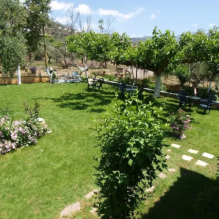 Elena Stoypa アパート Stoúpa