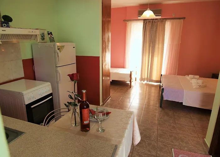 Elena Stoypa * Stoúpa