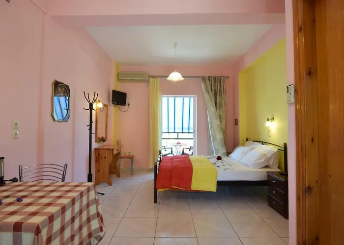 Elena Stoypa * Stoúpa