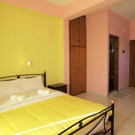 Elena Stoypa Stoúpa