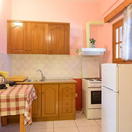 Elena Stoypa Stoúpa